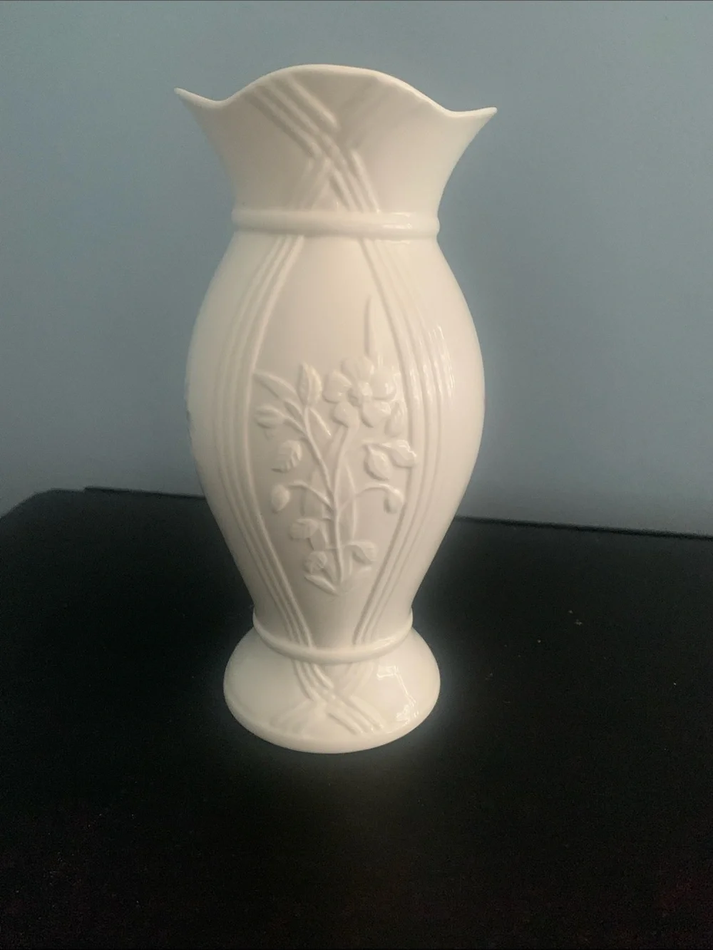 DONEGAL BY BELLEEK IRISH ROSE MOURNE VASE